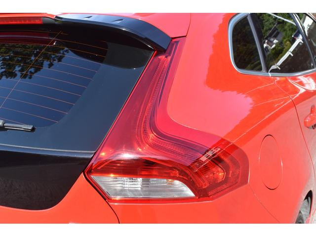 ボルボ V40 T5 Rデザイン 純正ナビ セーフティーパッケージ TRC の中古