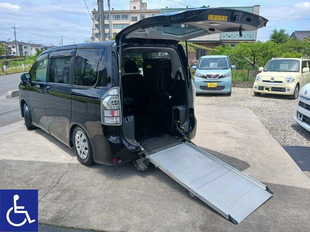 ヴォクシー 2.0 X Lエディション 福祉車両 電動スロープ 電動ウインチ