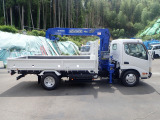 準中型免許以上で運転可能です。車両重量:3610kg 車両総重量:6775kg