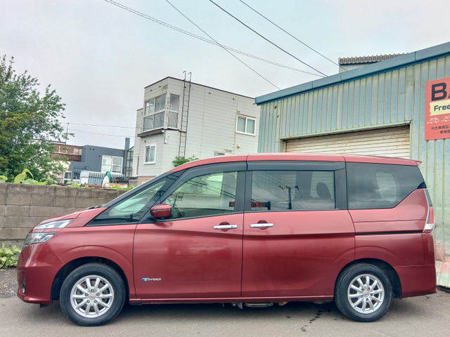 日産 セレナ 2.0 X チェアキャブ リフタータイプ 4WD の中古車詳細 
