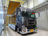 お問合せ管理No.G831 R5 ギガ 13.7t 4軸 アルミウイング リアエアサス 380ps メッキフロントバンパー/スカート/コーナーパネル/ミラーカバー/ミラーステー