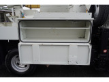 中古車に保証を付ける事は自信のある車両を仕入れ販売する事、 粗悪なエンジン・ミッションの車両を販売しない事、 整備点検をしっかりする事です。 当店とお客様の信用!
