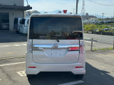 展示車両のエンジンの調子など外観、内装綺麗な状態ですが中古車ですので多少の傷、軽い凹みなどあると思いますが、判断には個人差がありますので気になる方は是非一度現車確認をお願い致します。