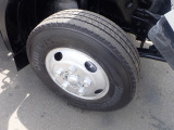 タイヤサイズ:205/85R16 117/115 N LT タイヤ溝残り:前後9分山・スペア10分山 程度