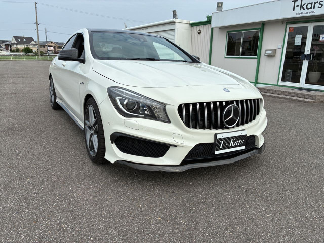 CLAクラス AMG CLA45 4マチック 4WD