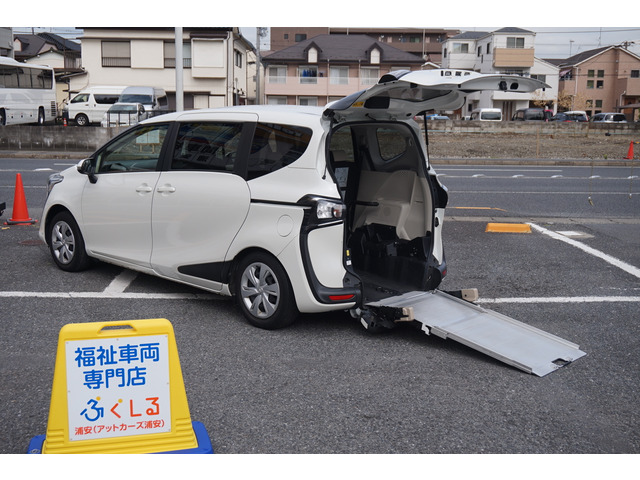 トヨタ シエンタ 