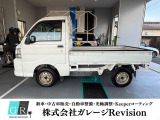 自社に認証工場があるため、納車後の車検やオイル交換、タイヤ交換もそのままお任せいただけます。他店で購入されたお車の整備や、ユーザー車検前のテスター調整も適正価格で承ります。