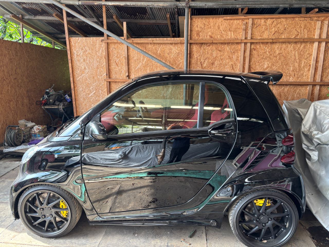 兵庫県宝塚市　smart フォーツークーペ　令和４年３月車検　平成21年式　33500キロ　ETC・TVﾅﾋﾞ、バックモニター、ハンズフリー電話 スマート スマートフォーツークーペ ブラバス エクスクルーシブ レカロ