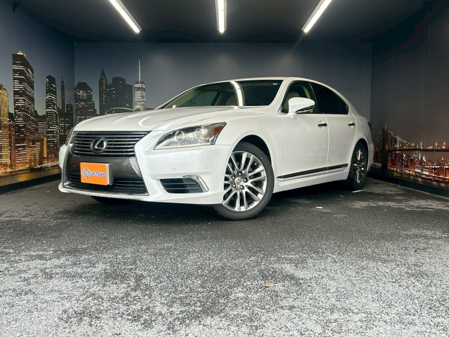 LS 460 