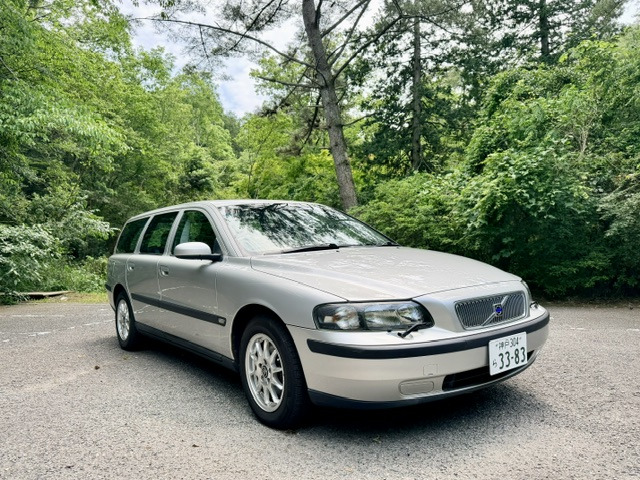 ボルボ V70 2.4 車検付き の中古車詳細 (44,100km, シルバー, 兵庫県