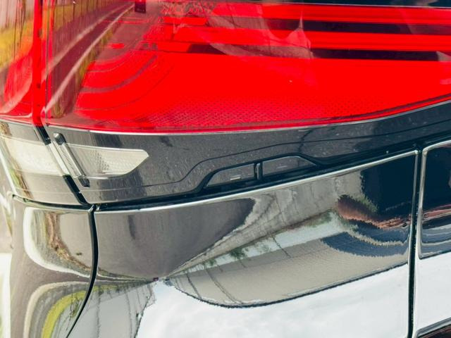 トヨタ ヴェルファイアハイブリッド Z プレミア ユニバーサルステップ
