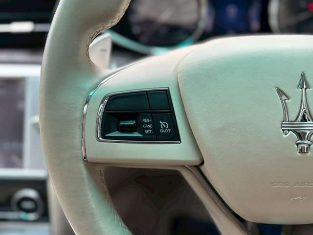 マセラティ クアトロポルテ GT S サンルーフ 1オーナー 後期テール の