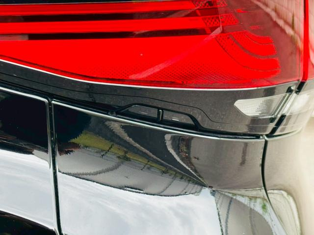 トヨタ ヴェルファイアハイブリッド Z プレミア ユニバーサルステップ