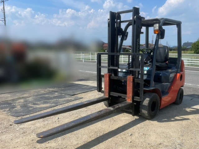 トヨタL&F エンジンフォークリフト 2t 8FDK20 軽油 オートマ