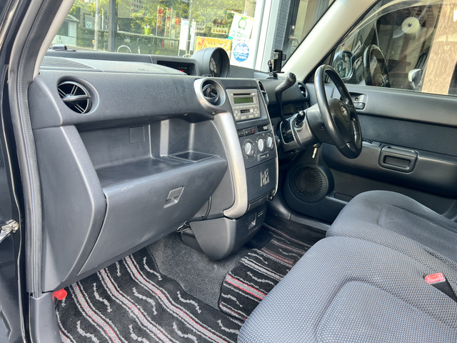 トヨタ bB 1.5 Z Xバージョン サンルーフ の中古車詳細 (185,953km
