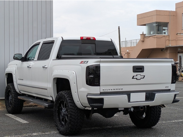 シボレー シルバラード LTZ 4WD Z71 の中古車詳細 (86,000km, ホワイト