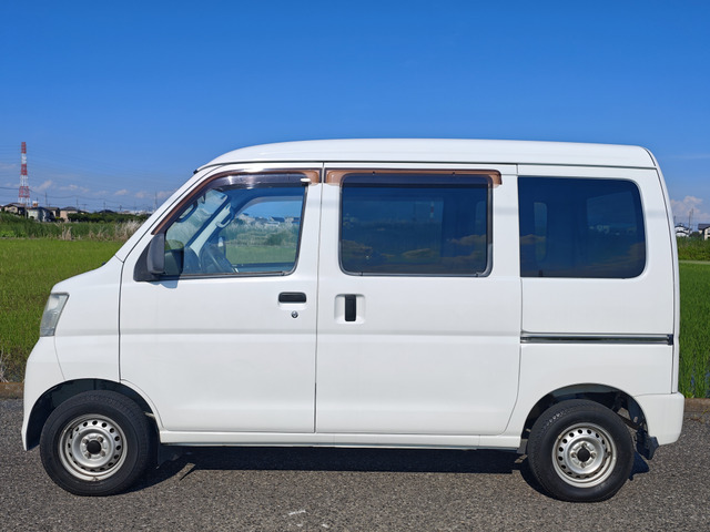 ダイハツ ハイゼットカーゴ 車検1年付・CNG/5万キロ無修復歴 の中古車