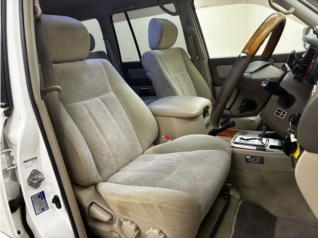 トヨタ ランドクルーザー100 4.2 VXリミテッド ディーゼル 4WD