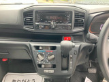 エンジンオイルやエレメント交換、タイヤ交換などお車の日々のメンテナンスも重要。定期的なメンテナンスもお任せください!