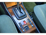 【何でもご相談下さい】当社スタッフは全員自動車業界20年以上勤務のプロです。安心してどの様な事でもご相談ください。必ずどの様な事でも、お客様に一番良い解決策をご提案致します♪