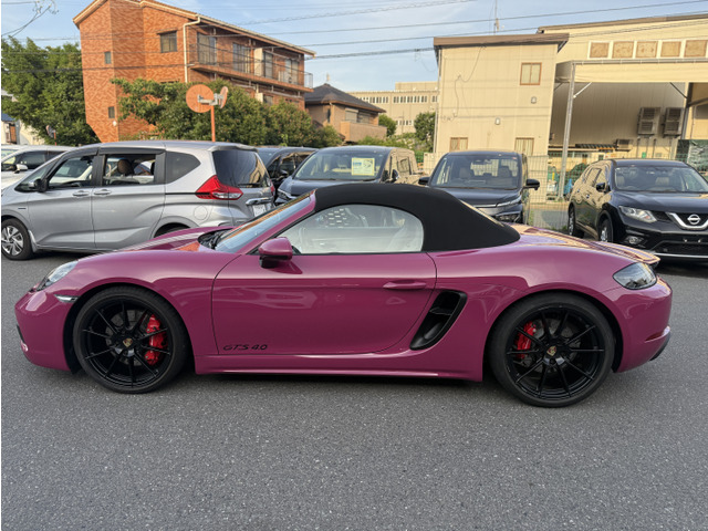 ポルシェ 718ボクスター GTS 4.0 PDK の中古車詳細 (4,000km, ルビー