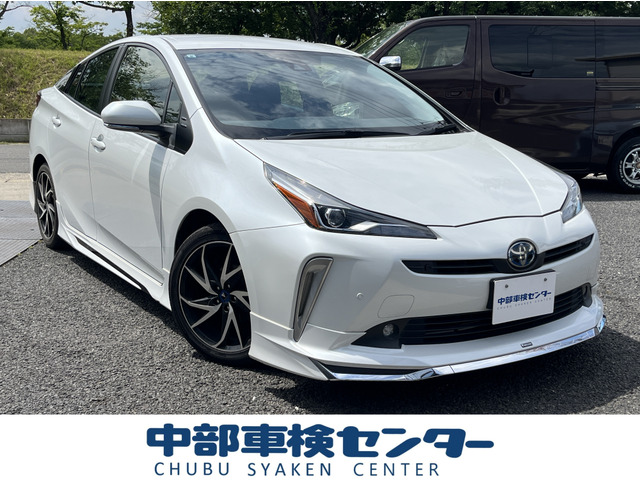 トヨタ プリウス 