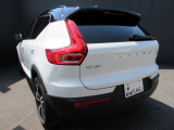 XC40 B4 AWD Rデザイン 4WD ワンオーナー パノラマガラスサンルーフ