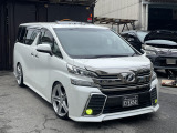 ガラスコーティングも施工可能です。費用は20.000円から承っております。※車種により価格が変わる場合がございます。その他オプションも取り揃えておりますので、商談担当にお申し付けください。