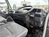 4770cc 3.9t 3.9トン 3段クレーン ラジコン付 長さ611&times;幅218 荷台内寸365&times;208 内外装仕上げ済み タダノ ZE293HR フックイン 6速 6MT