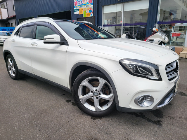 GLAクラス GLA220 4マチック 4WD ターボ 本革シート