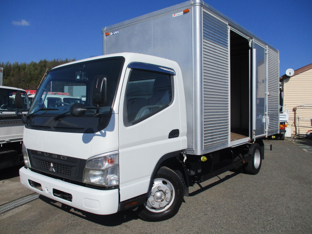 キャンター  3トン アルミバン サイドドア MT