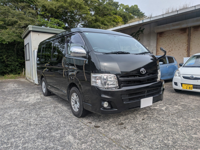 ハイエース 2.7 GL ロング ミドルルーフ キャンピングカー仕様になっています。