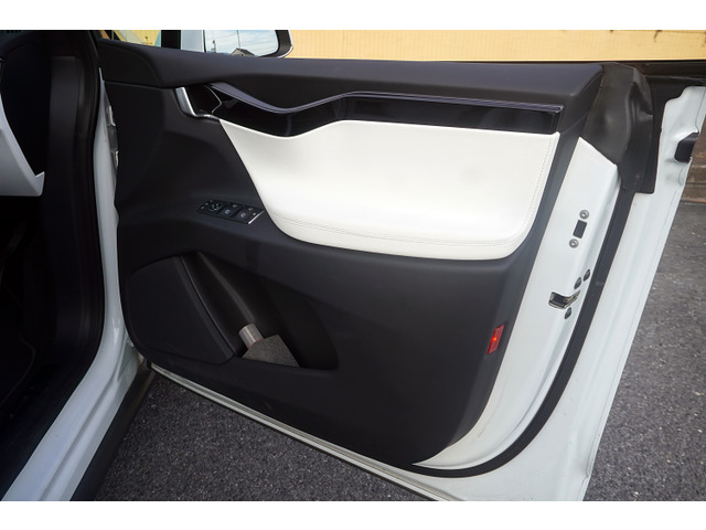 テスラ モデルX の中古車詳細 (67,000km, 白, 岐阜県, 365万円) | 中古