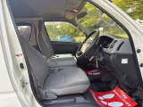 買ったばかりの愛車、ずっときれいにしていたいですよね!ご購入いただいたお車を綺麗な状態に保てるよう、コーティングなどのオプションもご用意しております。詳しくは店舗までお問い合わせください♪
