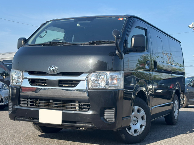 トヨタ ハイエースバン 