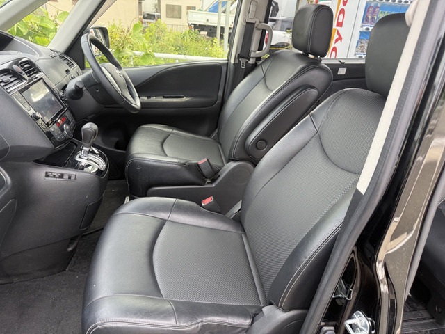 日産 セレナ 2.0 ハイウェイスター 4WD 総額車検2年付き 両側パワー