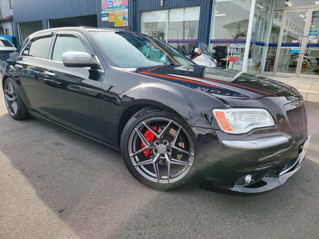 300 C ラグジュアリー 本革シート サンルーフ