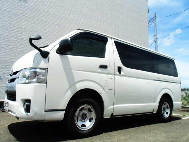 トヨタ ハイエースバン 2.8 DX ロング ディーゼル 4WD 5型 ディーゼル