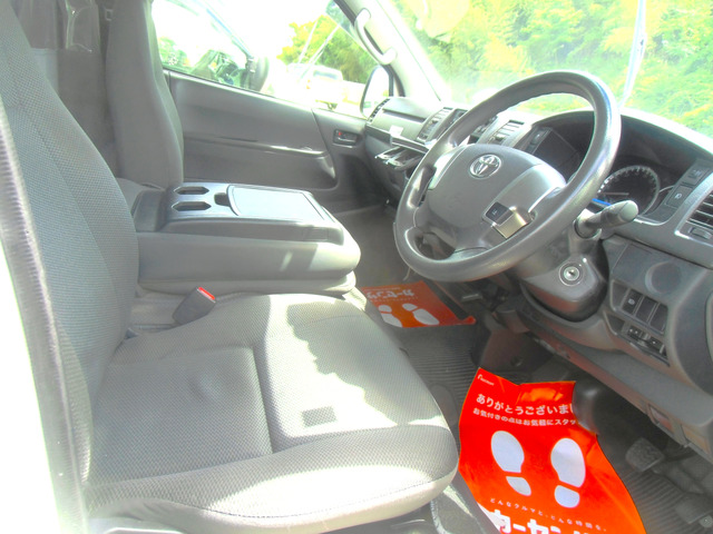 トヨタ ハイエースバン 2.8 DX ロング ディーゼル 4WD 5型 ディーゼル