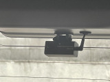 ☆後ろにもカメラが付いているのでアオリ運転に遭遇してもバッチリ録画できます!お見逃し無く!!お問い合わせはTEL06-6430-1230 E-mail cars_genesis2007@yahoo.co.jpま