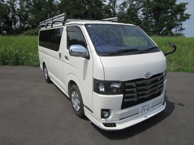 トヨタ ハイエースバン 