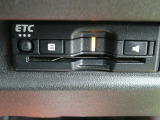 ETC車載器付き☆ETC専用カードを差し込んでいれば料金所も楽に通行できます(・&forall;・)イイネ!!