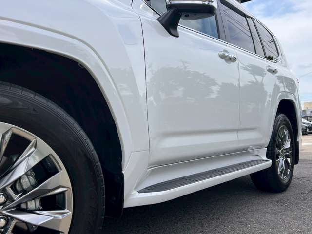トヨタ ランドクルーザー300 3.5 ZX 4WD 12.3インチディスプレイ