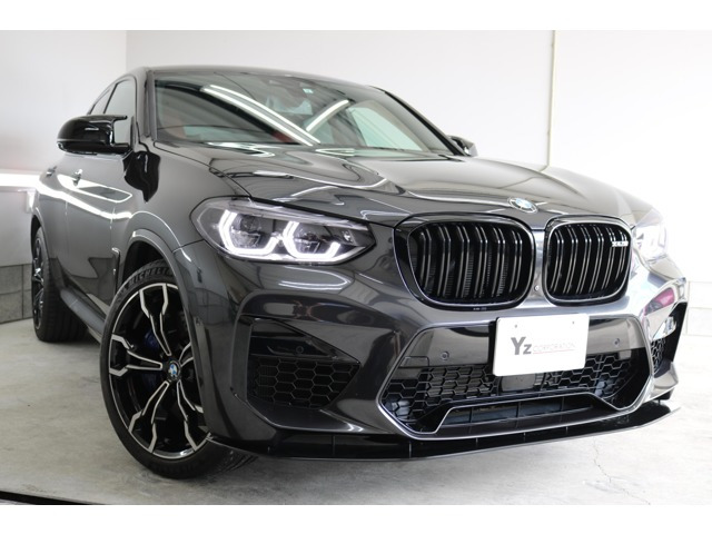 X4 M  M コンペティション 4WD ソフィストグレーM 赤レザー ベチレーション