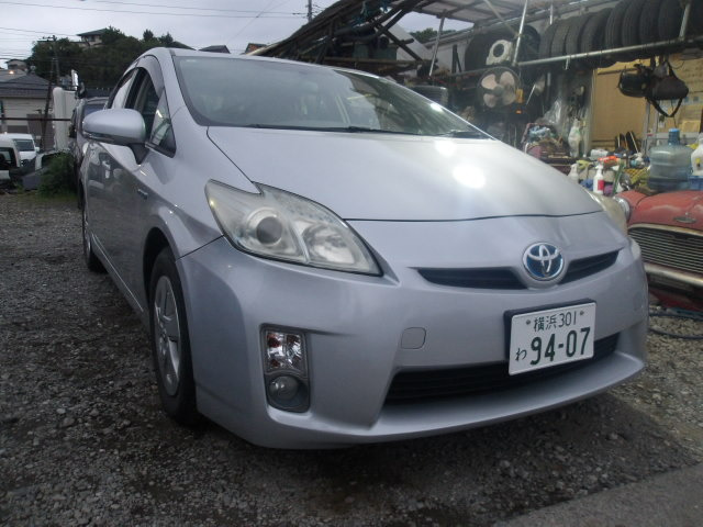 プリウス 1.8 S