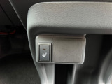 中古車となりますので、在庫車輛につきましては、基本的にご来店頂き現車確認をお願い致します。ご遠方等でご来店が厳しい場合には、オンライン商談(ビデオ通話)も可能です!