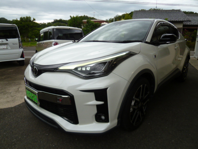 C-HR ハイブリッド 1.8 S GR スポーツ 純正ナビ・TV・ETC・パノラミックビュ