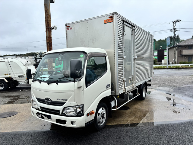 デュトロ標準ロングアルミバン 積載2000kg