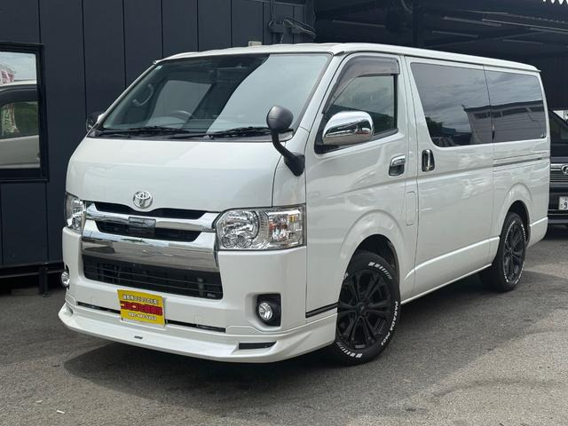 ハイエースバン  モデリスタエアロ 社外デカナビ Bカメラ