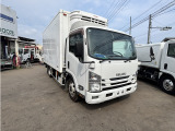 エルフ  ワイド冷蔵冷凍車 格納PG付き 積載3t